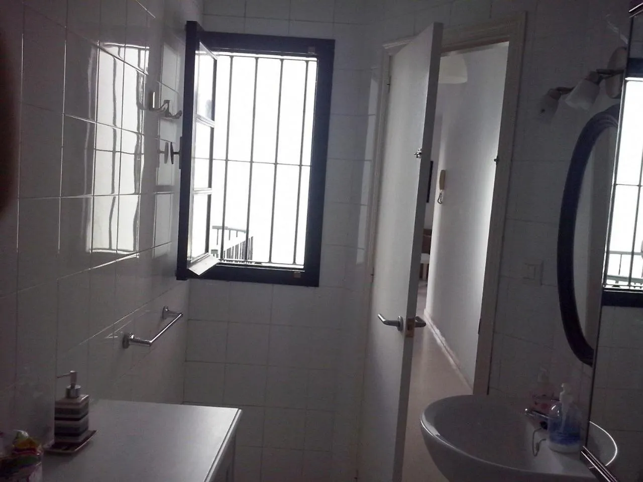 Apartmán Atico Cadiz Al Lado Playa La Caleta 0*,